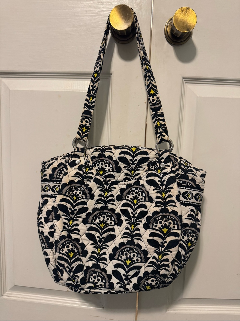 Vera Bradley Quilted Floral Pattern shoulder Bag - Black, White & Yellow